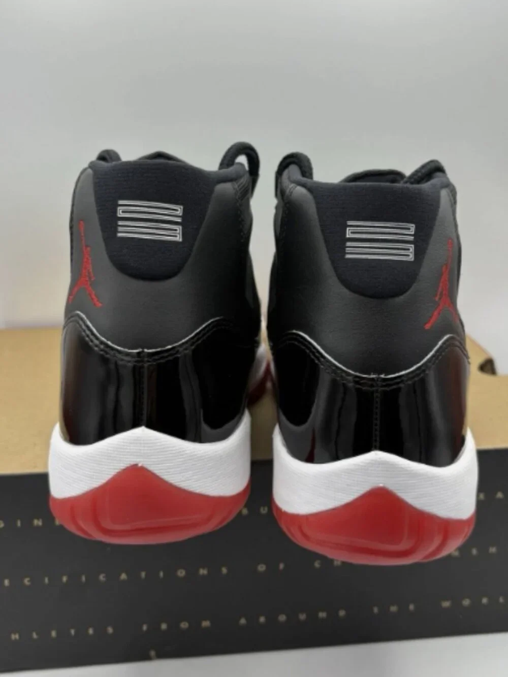 Air Jordan 11 Playoff Breds
